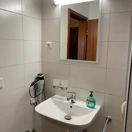 Modernisierte Ferienwohnung Friedrichskoog - Spitze, Gegenueber Mutter-Kind-Klinik Exterior photo